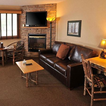 Boarders Inn & Suites By Cobblestone Hotels In Waukon Dış mekan fotoğraf