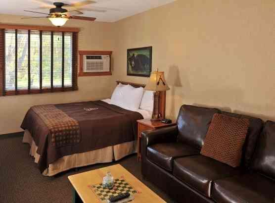 Boarders Inn & Suites By Cobblestone Hotels In Waukon Dış mekan fotoğraf