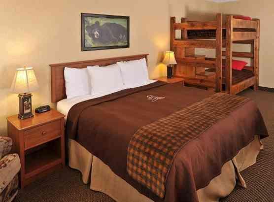 Boarders Inn & Suites By Cobblestone Hotels In Waukon Dış mekan fotoğraf