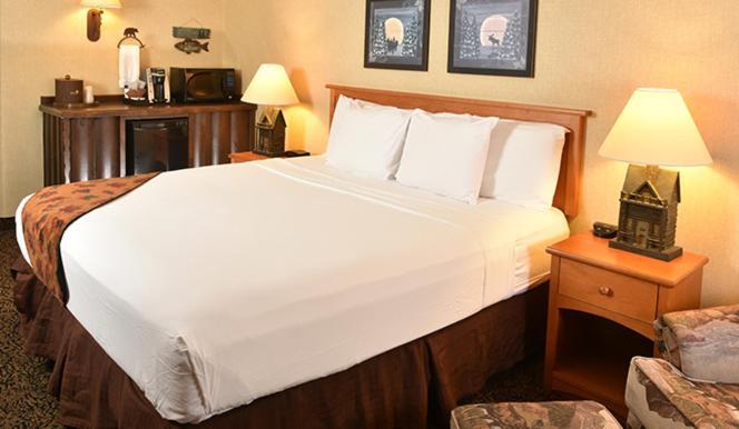 Boarders Inn & Suites By Cobblestone Hotels In Waukon Dış mekan fotoğraf